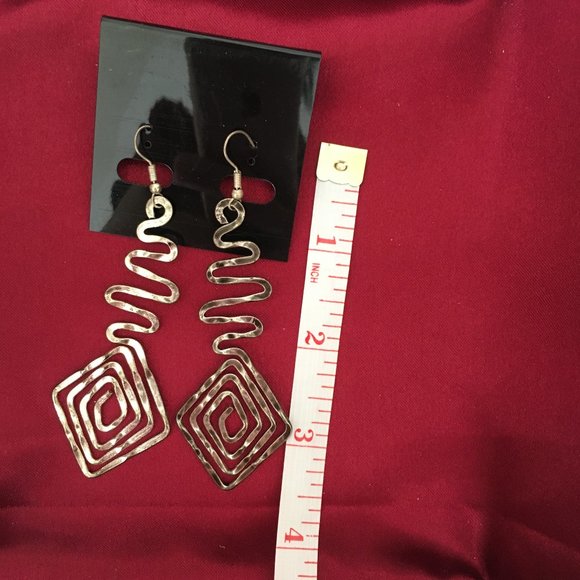 Fashion Spiral Earrings - Picture 2 of 2